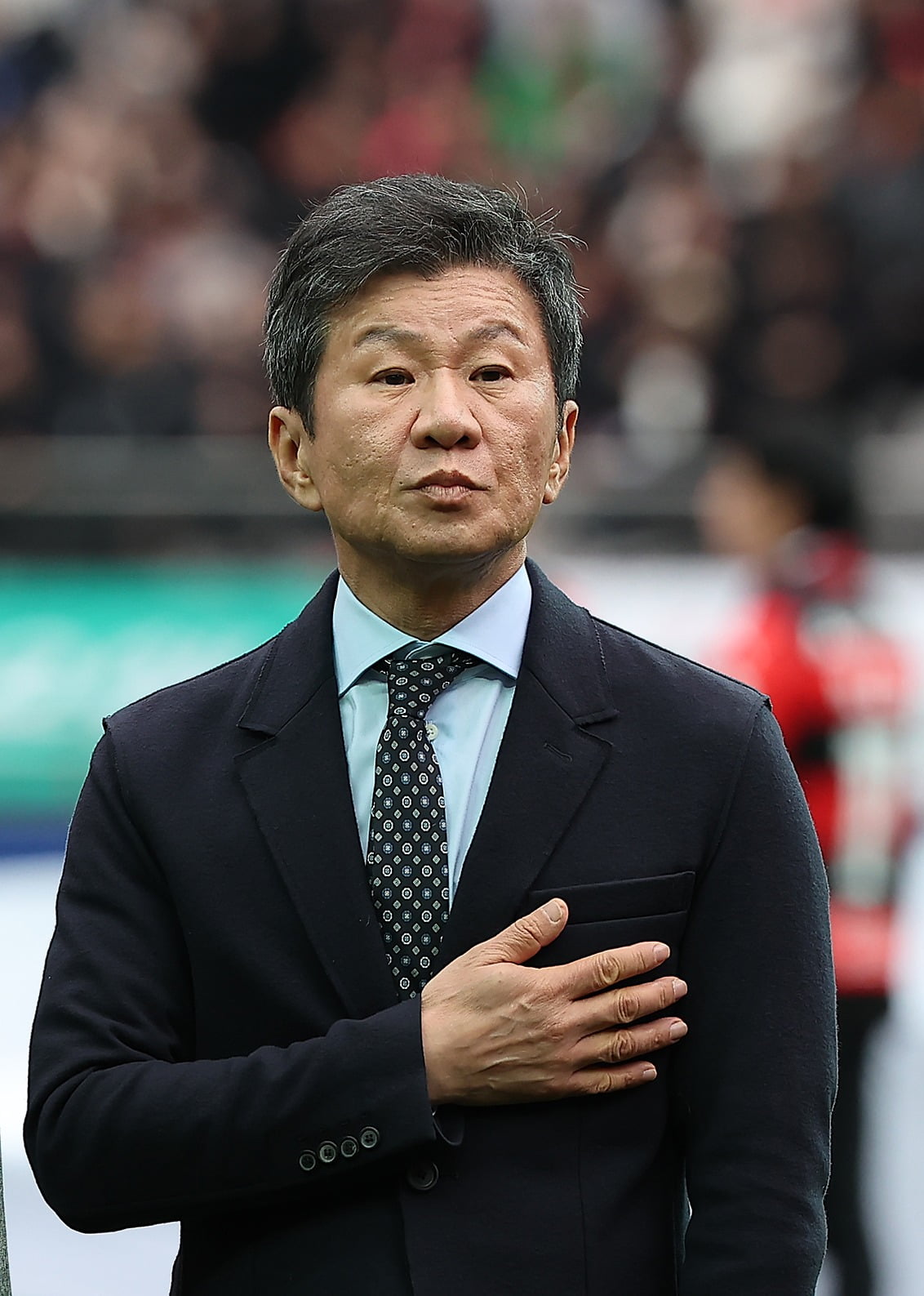 开启新时代！阿莫林获得了俱乐部官方赠送的定制球衣