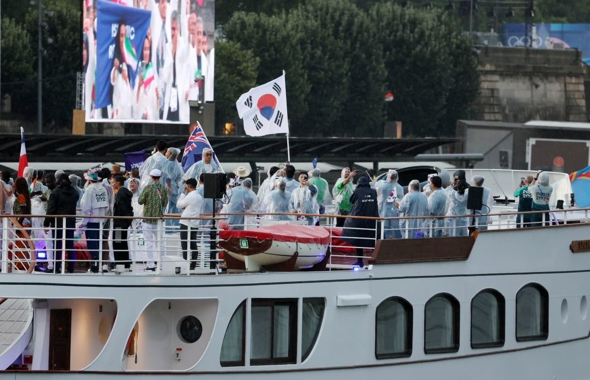 辽宁104-90战胜福建 球员评价：4人满分，3人及格，5人低迷