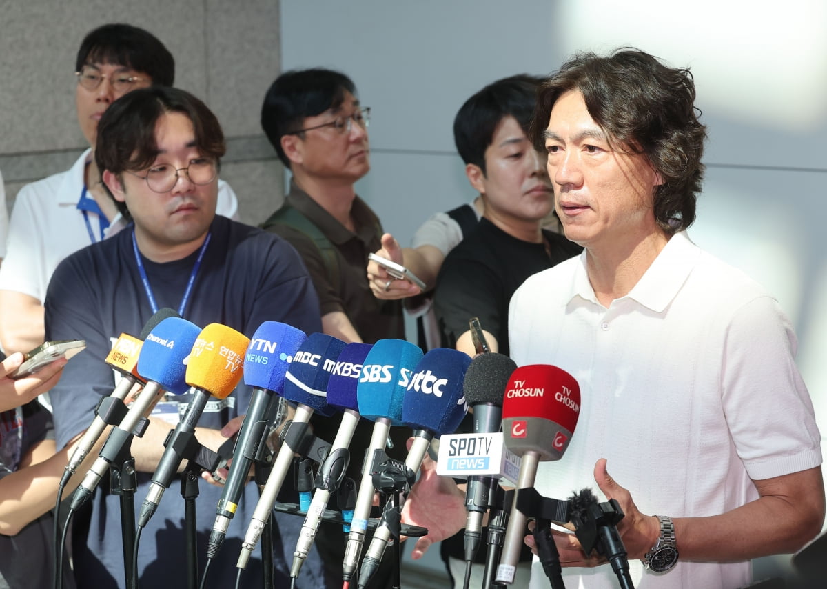 梅西近4次帽子戏法都在国家队完成，已连续16年至少戴帽1次
