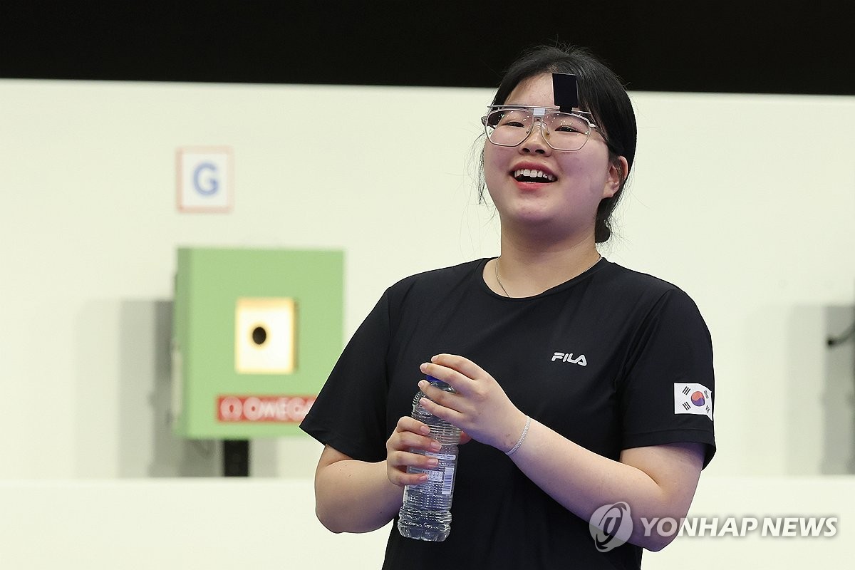 ❤️前红军中卫斯科特尔迎40岁生日，320场比赛攻入18球