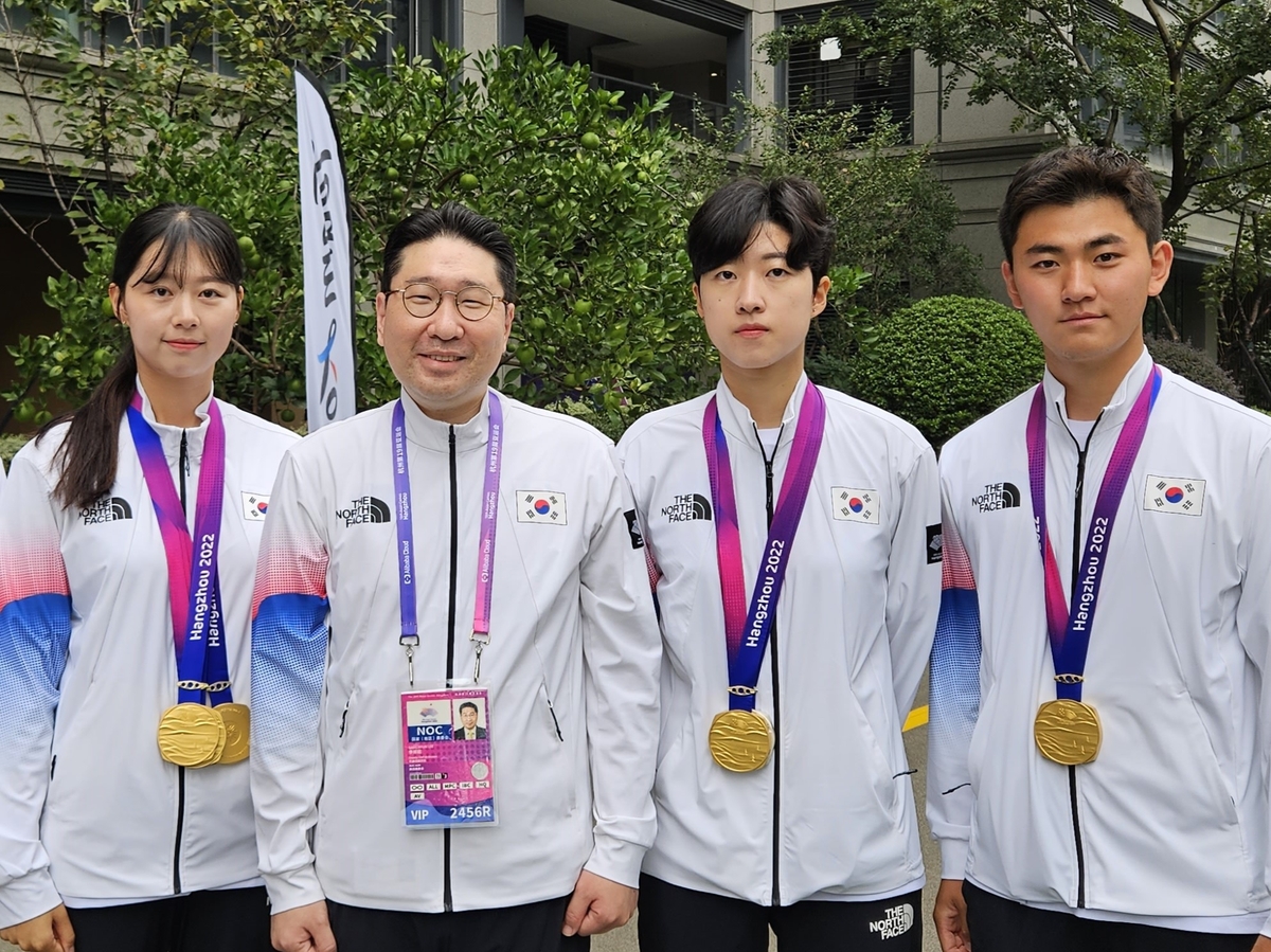 雷霆新人崛起！吉昂爆砍20分10篮板9助攻 琼斯23分13篮板