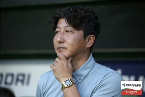 奥格斯堡vs美因茨全场数据：射门数29-5，射正数8-3