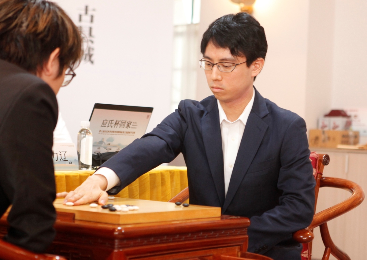 支持队长拿金球，图拉姆在劳塔罗社媒评论区贴金球奖图片