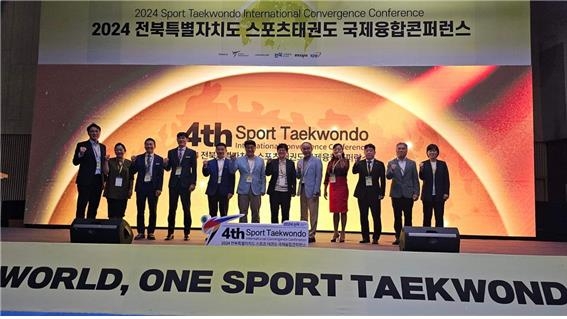 ⚽欧冠半场：维尔茨双响，格里马尔多任意球破门，勒沃库森3-0萨尔茨堡红牛