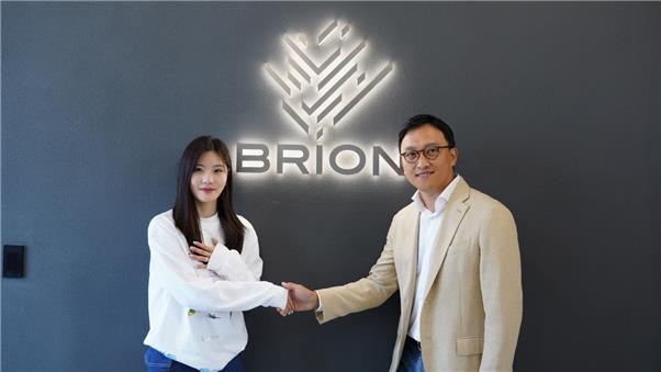 皇马官方：姆巴佩左腿大腿受伤