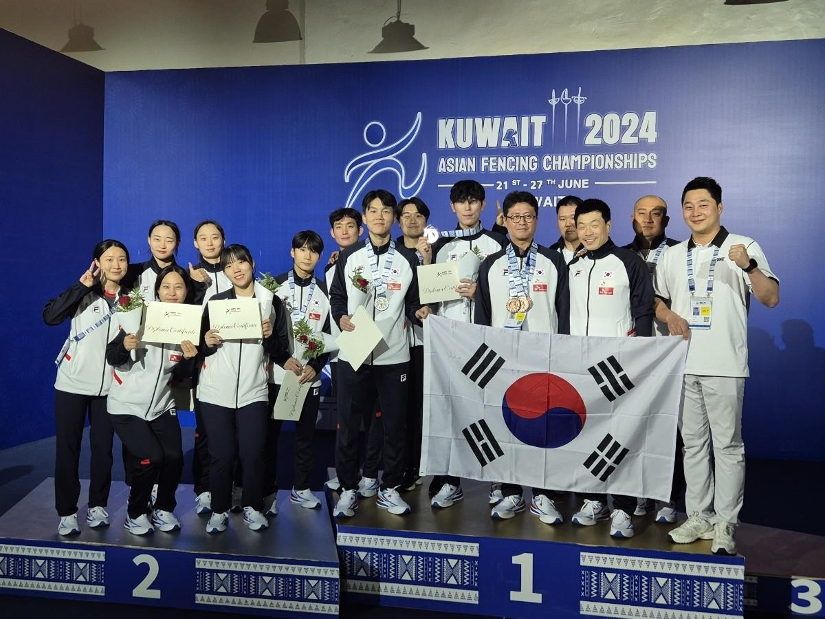 罗马vs博洛尼亚全场数据：射门数15-15，射正数5-4