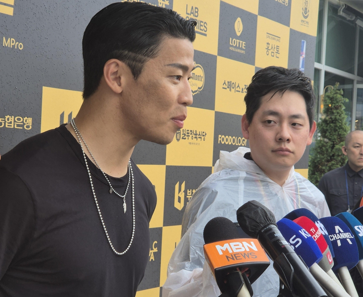 ✈️库里超远三分再进！勇士113-113战平湖人