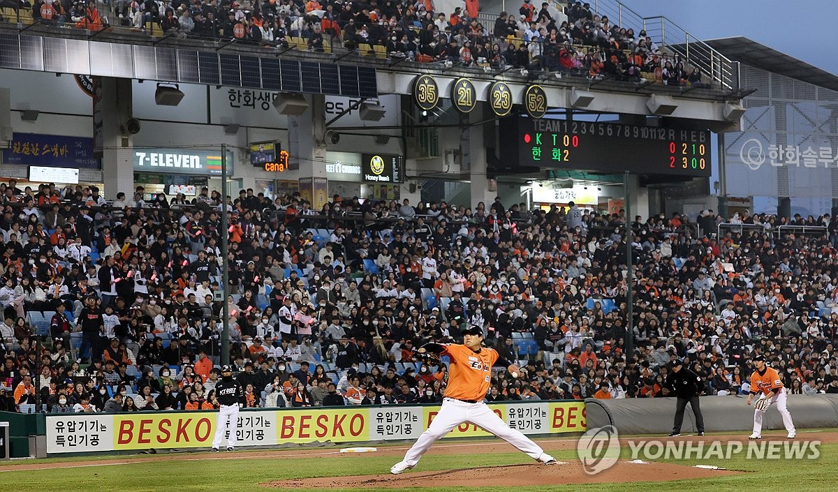 神了！皮克赛前预测巴萨4-0大胜皇马 莱万将会双响