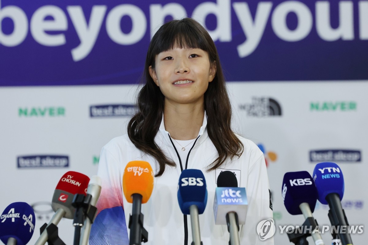 泰晤士报：利物浦签约Adidas后每年将获6000万英镑赞助费 约是Nike的两倍