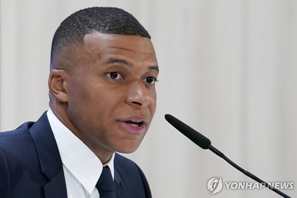 萨内：我们在德国杯上被淘汰了，但德甲联赛和欧冠仍在进行