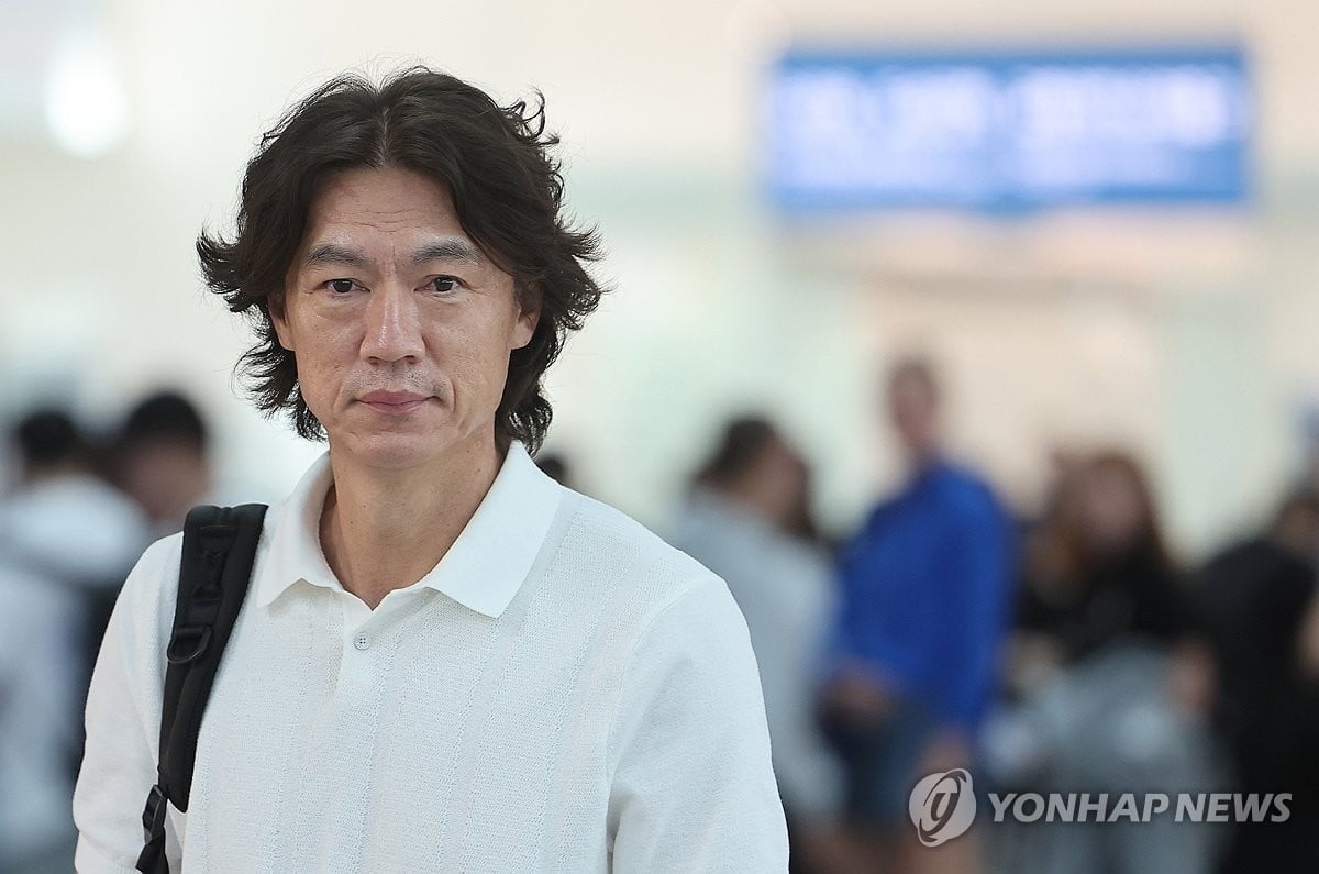 斯基拉：那不勒斯计划冬窗签一名中卫、一名左边卫和一名中场